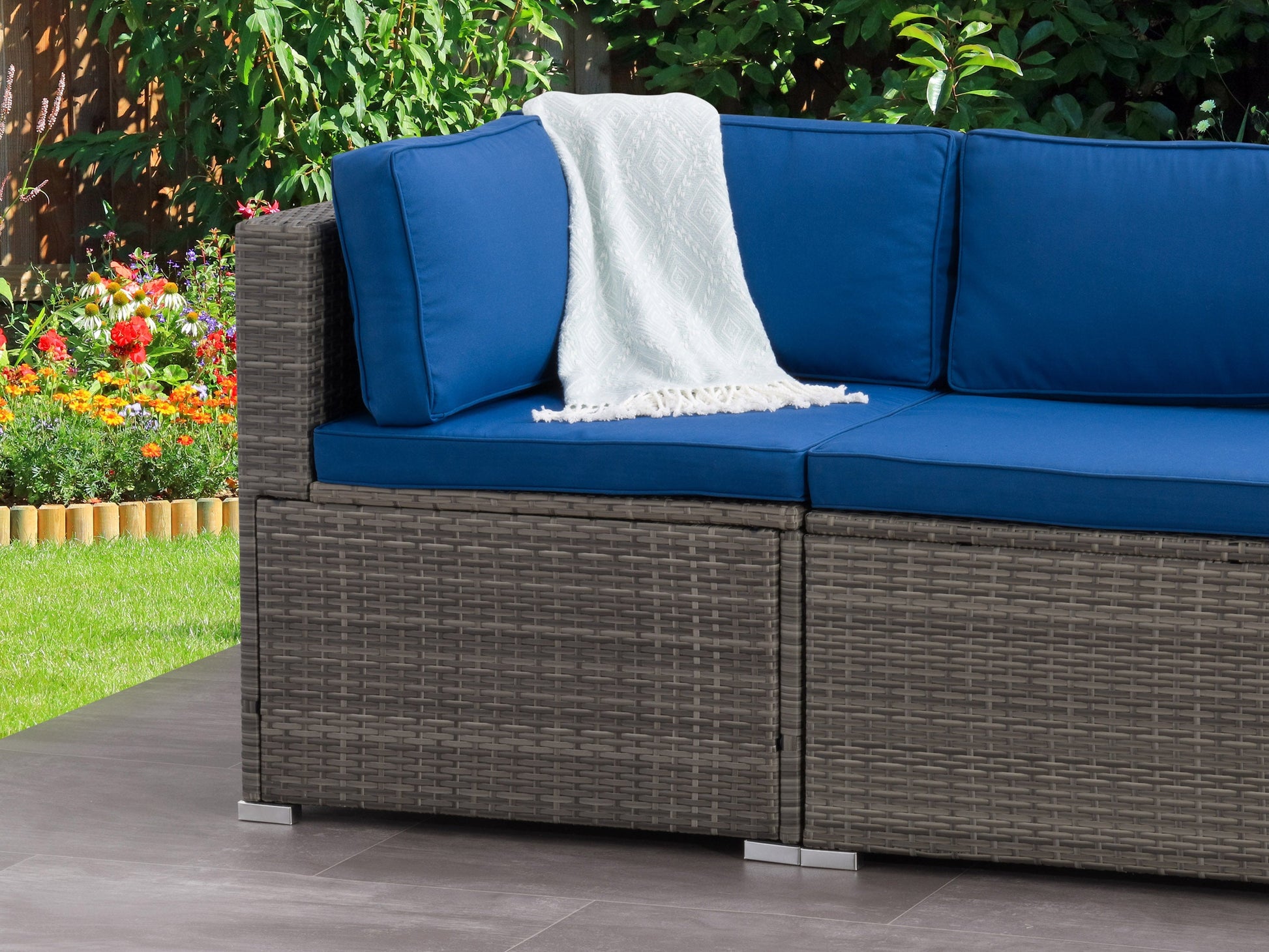 blended grey and oxford blue Outdoor Corner Chair Parksville Collection lifestyle scene by CorLiving#color_blended-grey-and-oxford-blue